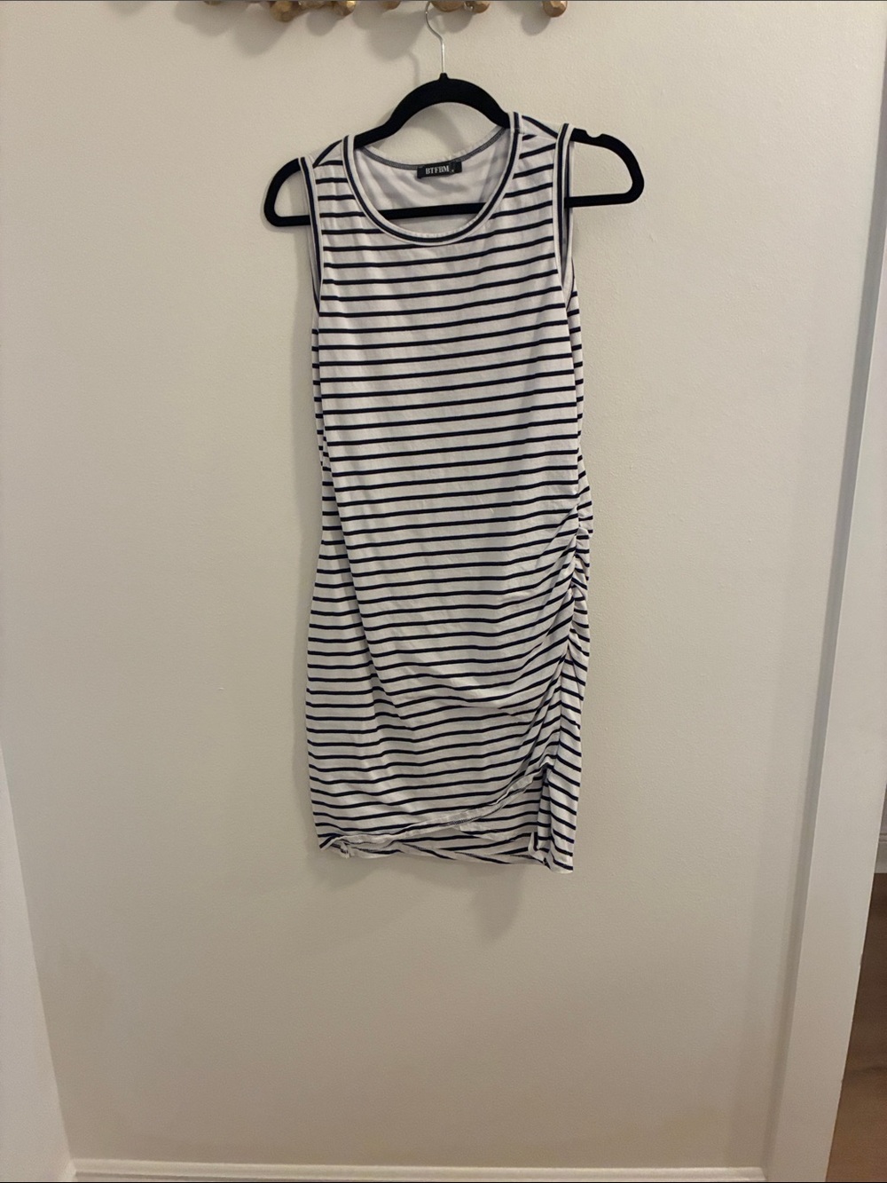 Striped Sleeveless Sheath Dress - Black & White
